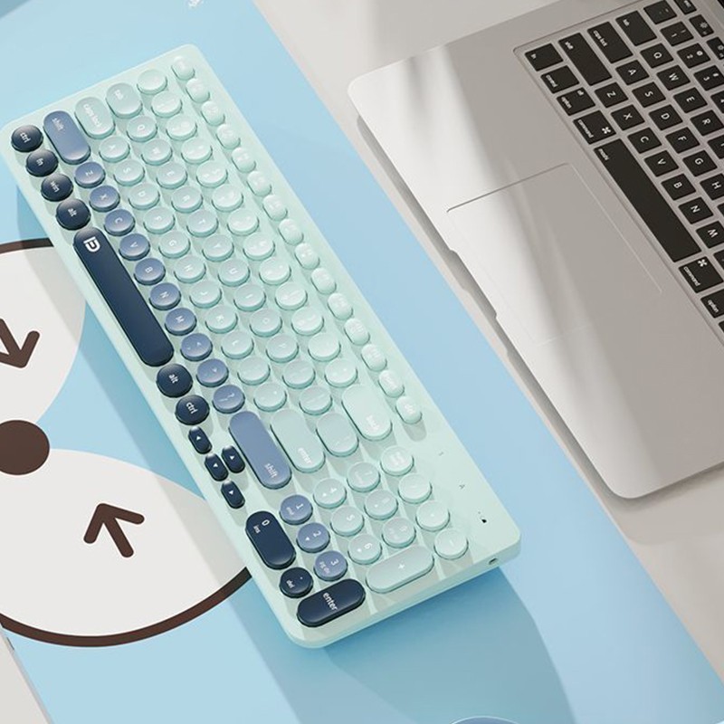 Aké sú výhody použitia bezdrôtovej klávesnice Bluetooth a set?
